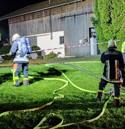 Gasaustritt: Feuerwehren meistern brenzlige Situation!